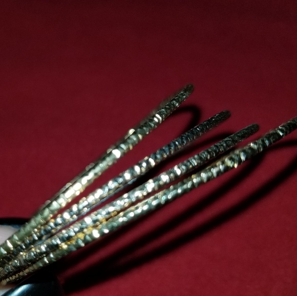 Bracelets - Picture 1 of 2